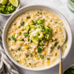 White Chicken Chili Recipe: Creamy, Cozy Comfort in Under an Hour, servi et prêt à déguster